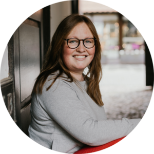 Lena Bryder profilfoto med siden til